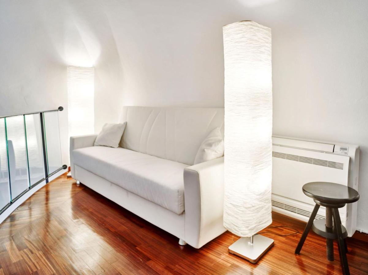 Splendid Apartment In The Historic Center Milano Eksteriør billede